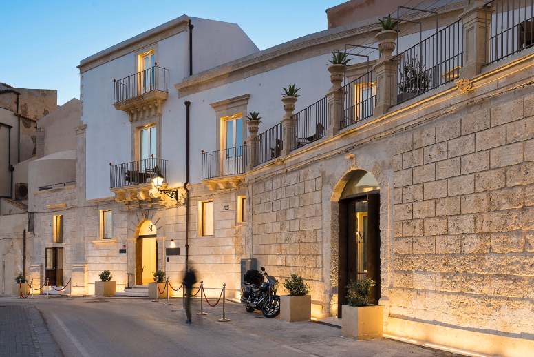 Accessible holiday at Maniace Boutique Hotel